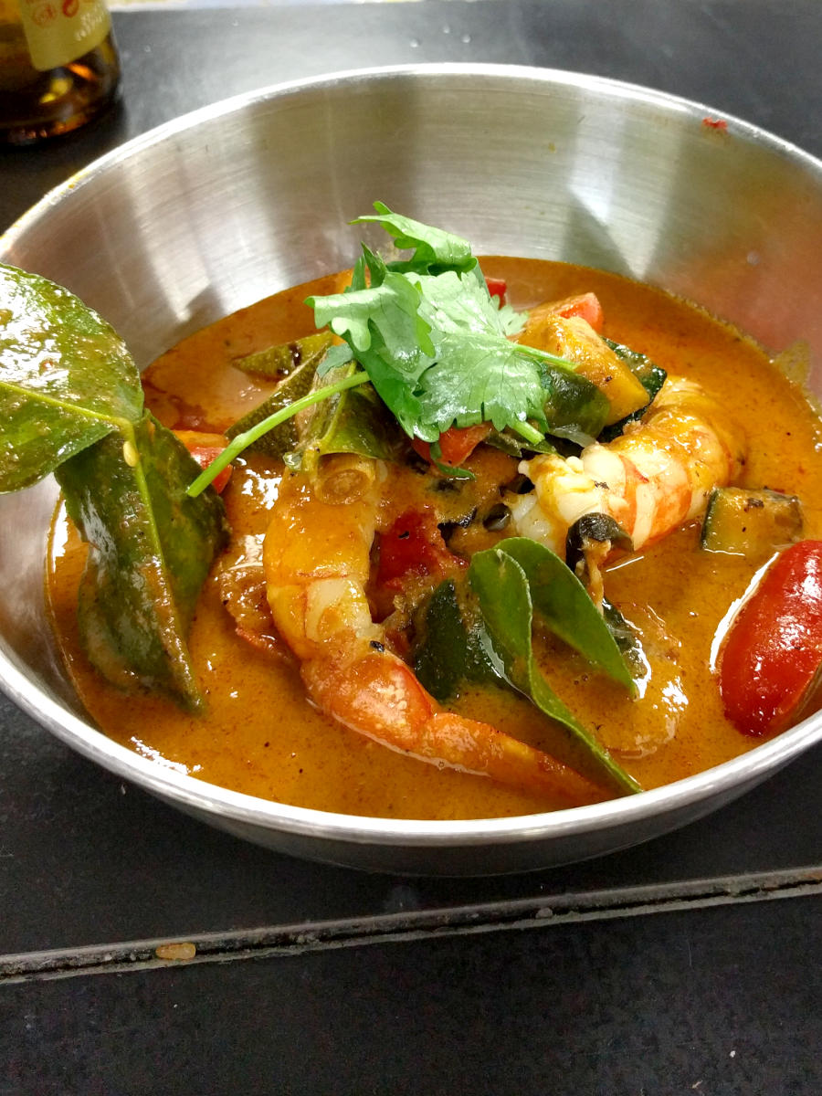 Curry rojo de gambón